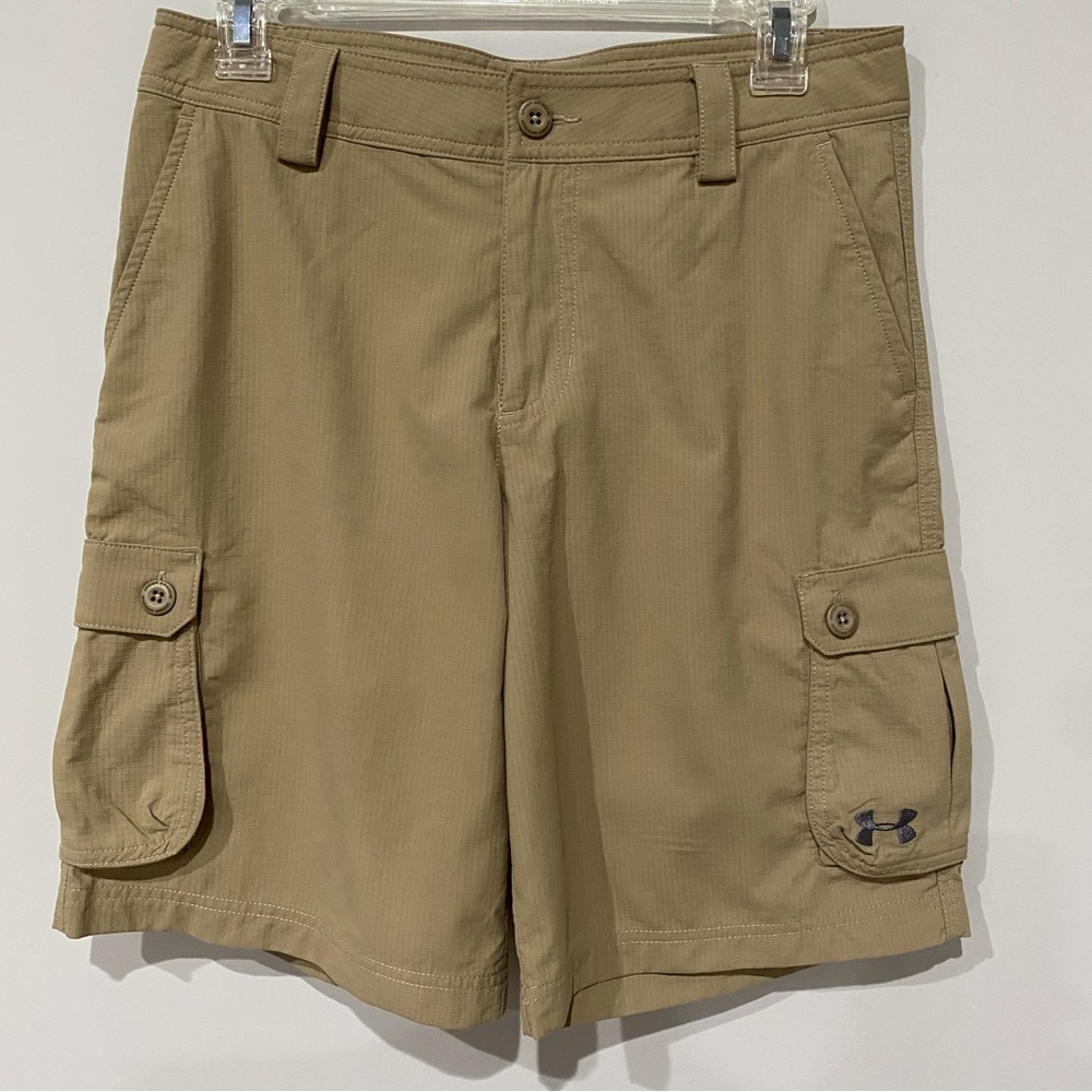 Boys large Under Armour shorts